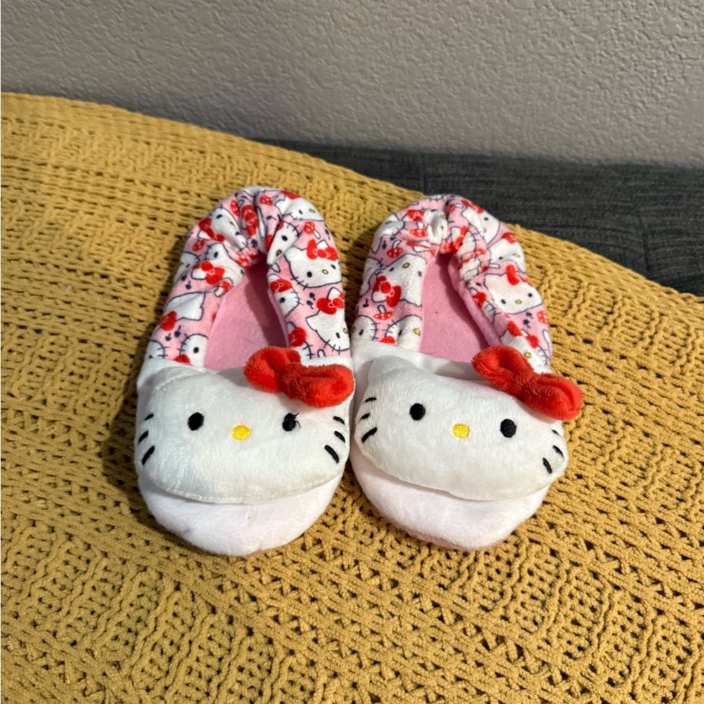 Hello Kitty Slippers with Red Bow